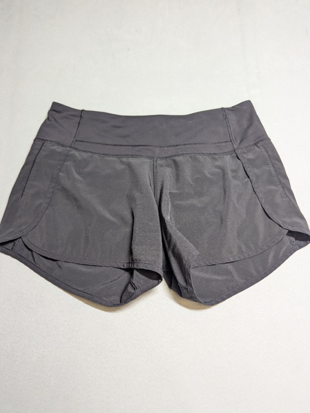 Lululemon Run Times 4" Shorts - Size 4